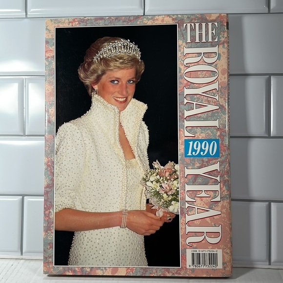 THE Royal Year 1990 Photographed By Tim Graham - Picture 2 of 9